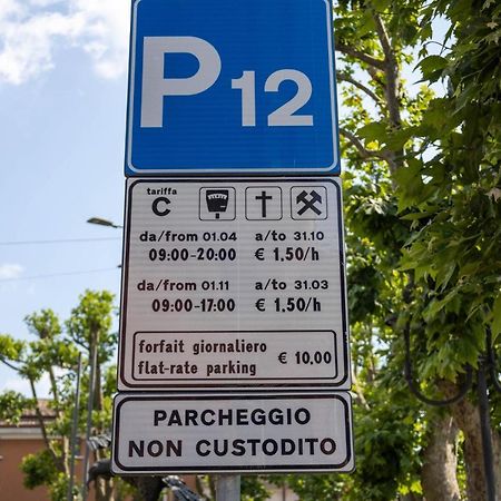 Lapiccolina Apartment Desenzano del Garda Exterior photo